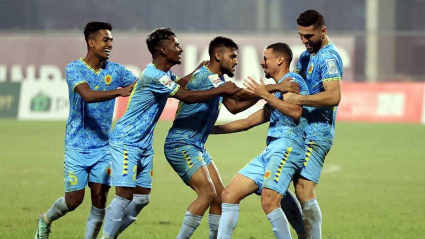 চ্যালেঞ্জ লিগে খেলার আশা বাঁচিয়ে রাখল আবাহনী