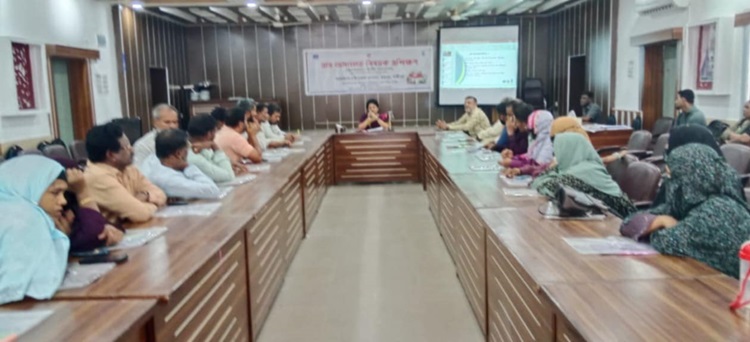 রায়পুরে গ্রাম আদালত বিষয়ক প্রশিক্ষণ