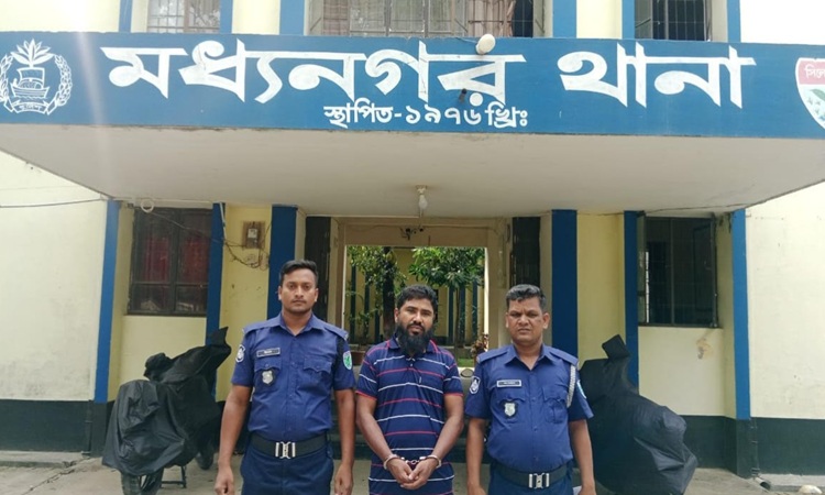 মধ্যনগরে মসজিদের ব্যাটারি চোর গ্রেফতার আদালতে সোপর্দ