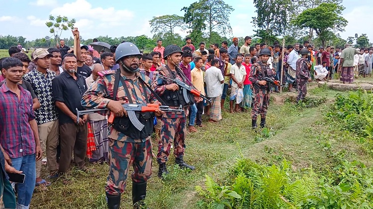 হাতীবান্ধা সীমান্তে পুশ ইন, বিজিবির বাঁধা
