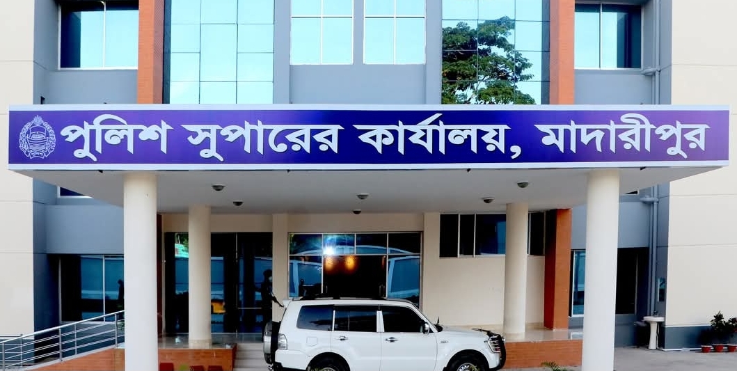 পুলিশের কাছ থেকে ছিনিয়ে নেওয়া ৩০ রাউন্ড বুলেট উদ্ধার
