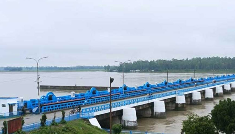 তিস্তায় বাড়ছে পানি: ভারতে ‘রেড অ্যালার্ট’, বাংলাদেশেও সতর্কবার্তা