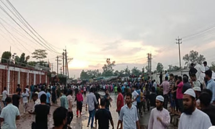 গাজীপুরে অসন্তোষের পর কারখানা  দুই দিনের ছুটি ঘোষণা