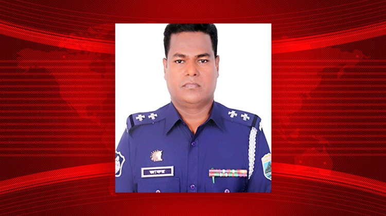 গুরুদাসপুরে এসআইয়ের বিরুদ্ধে ৫ লাখ টাকা ঘুষ দাবির অভিযোগ      