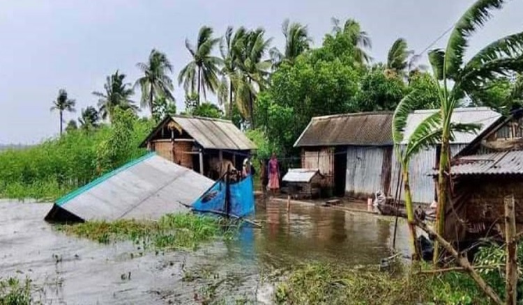 গোলাপগঞ্জে ১২শ পরিবার পানিবন্দি, আশ্রয় কেন্দ্রে ১৭ জন
