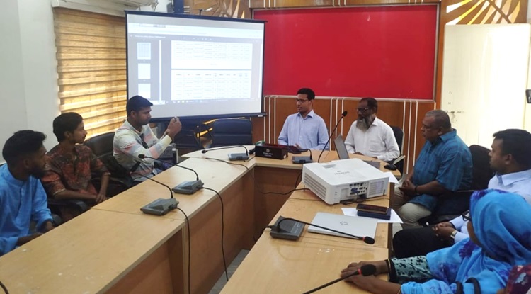 বোরো ধান সংগ্রহে ধনবাড়ীতে লটারির মাধ্যমে কৃষক নির্বাচন