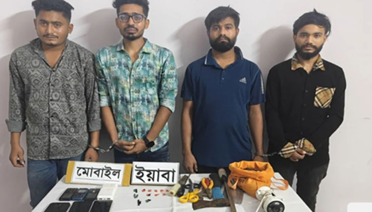 সেনাবাহিনীর অভিযানে কুমিল্লায় কিশোর গ্যাংয়ের ৪ সদস্য আটক
