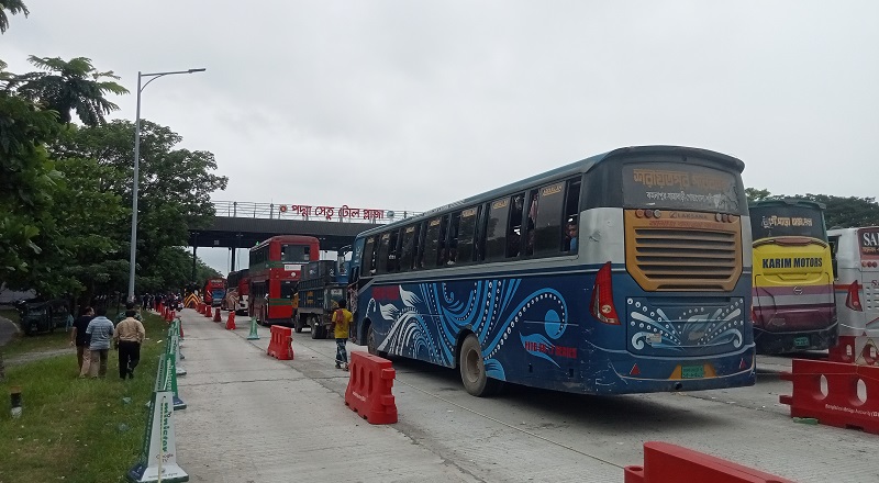 পদ্মা সেতুতে ২৪ ঘন্টায় টোল আদায় ৪ কোটি ৯ লাখ টাকা