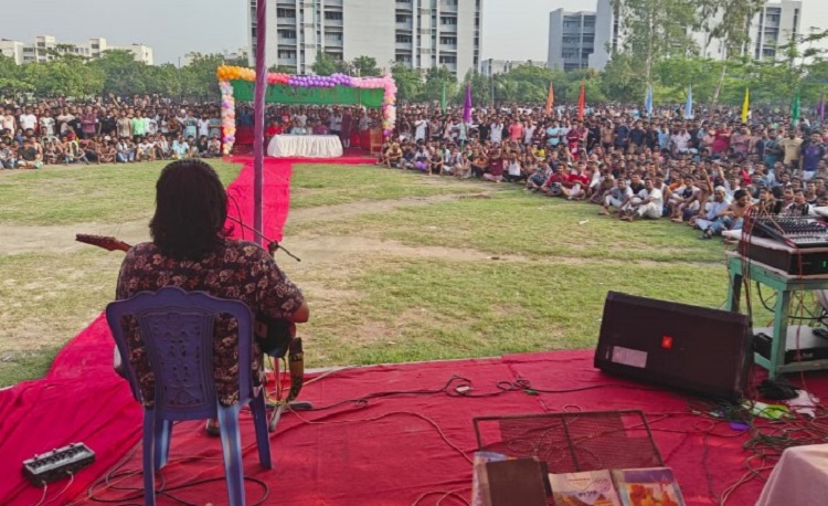 কারাগারে ব্যতিক্রমী ঈদ, বন্দিদের মুখে হাসি