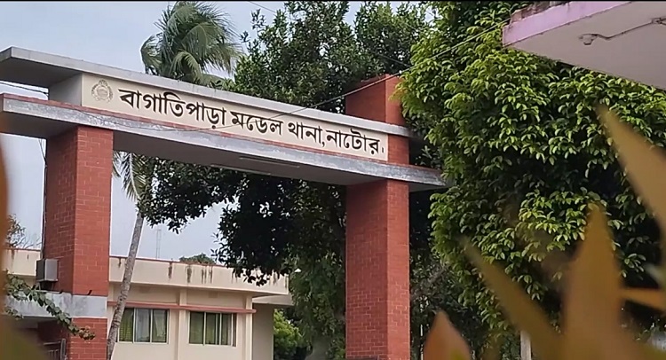 বাগাতিপাড়ায় অভিমান করে গৃহবধূর আত্মহত্যা