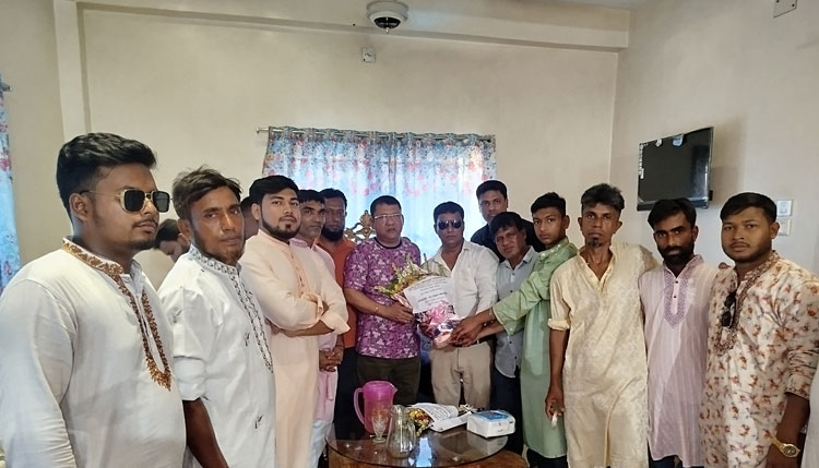 বেলাবোতে জেলা বিএনপির সহ-সাংগঠনিক সম্পাদক কামাল হোসেনকে ফুলেল শুভেচ্ছা