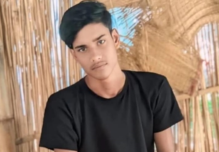 চাটমোহরে হামলাকারীর স্বজনদের হুমকিতে নিরাপত্তাহীনতায় ভুক্তভোগী পরিবার