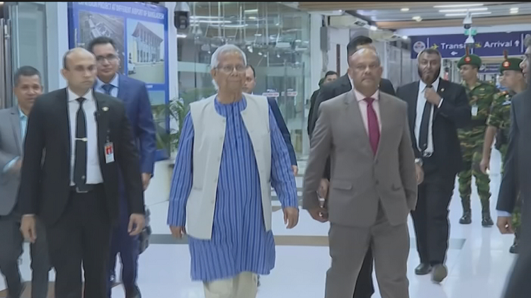 যুক্তরাজ্য সফরের প্রথমদিন ব্যস্ত সময় পার করলেন প্রধান উপদেষ্টা