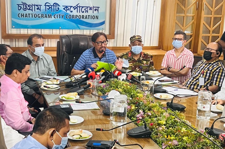 করোনা মোকাবিলায় সবাইকে একসাথে কাজ করতে হবে: চসিক মেয়র
