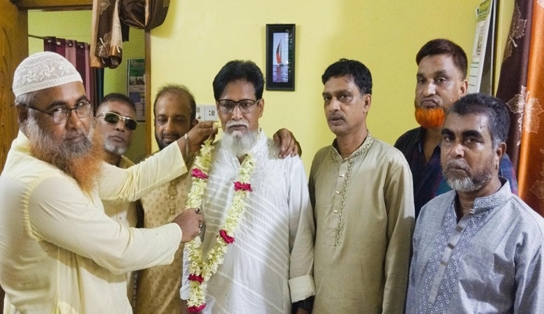 টঙ্গিবাড়ীতে বিএনপি নেতাকে সংবধর্ণা