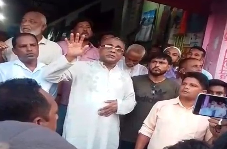 বারহাট্টায় ঈদ উপলক্ষে জেলা বিএনপির পথসভা অনুষ্ঠিত