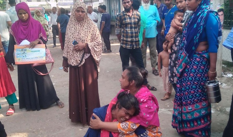 মধুখালীতে অটাে-ভ্যান সংঘর্ষে প্রাণ গেল শিশু রাইসার