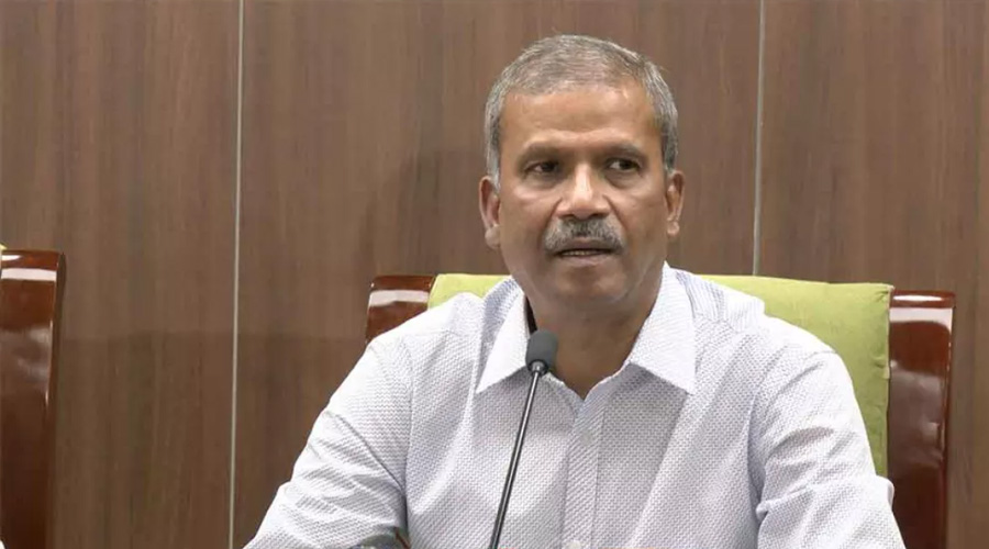 আইন উপদেষ্টা আসিফ নজরুলের ক্ষোভ