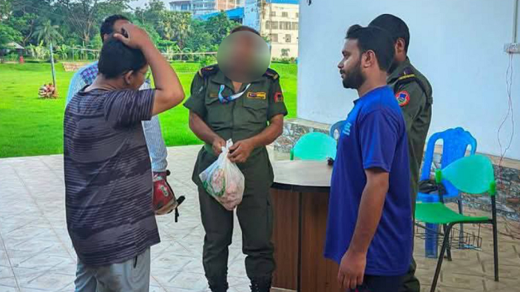 ড্যাফোডিলে শিবিরের মানবিকতা, মিশ্র প্রতিক্রিয়া