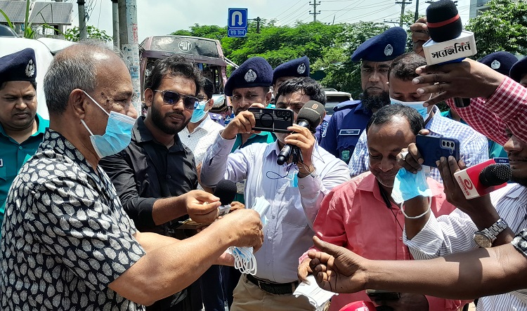 তারেক রহমান চাইলেই দেশে আসতে পারেন : স্বরাষ্ট্র উপদেষ্টা