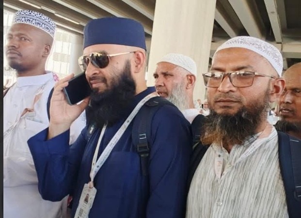 নওগাঁ-৬ আসনে জামায়াতের মনোনীত এমপি প্রার্থী খবিরুল ইসলাম হজ্ব শেষে স্বগৃহে প্রত্যাবর্তন