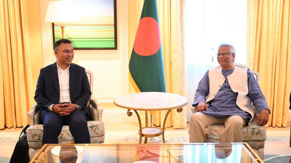 ড. ইউনূস ও তারেক রহমানের বৈঠক: রাজনৈতিক সমঝোতার নতুন সম্ভাবনা