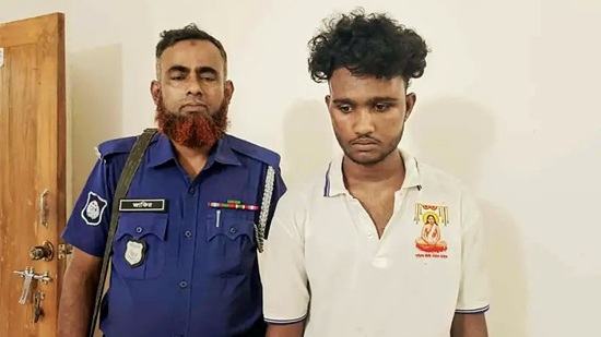 ডাসারে প্রেমিক যুগলকে জিম্মি করে চাঁদা দাবি, আটক ১