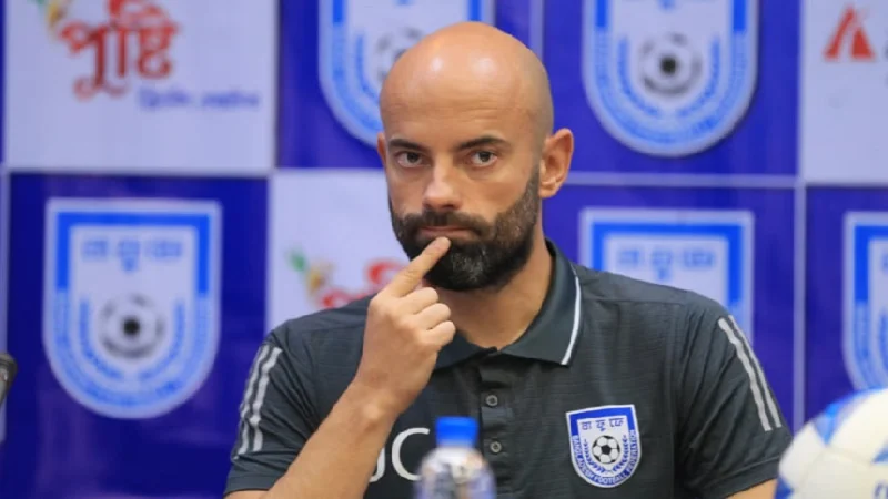ক্যাবরেরার পদত্যাগ চাইলেন বাফুফে সদস্য 