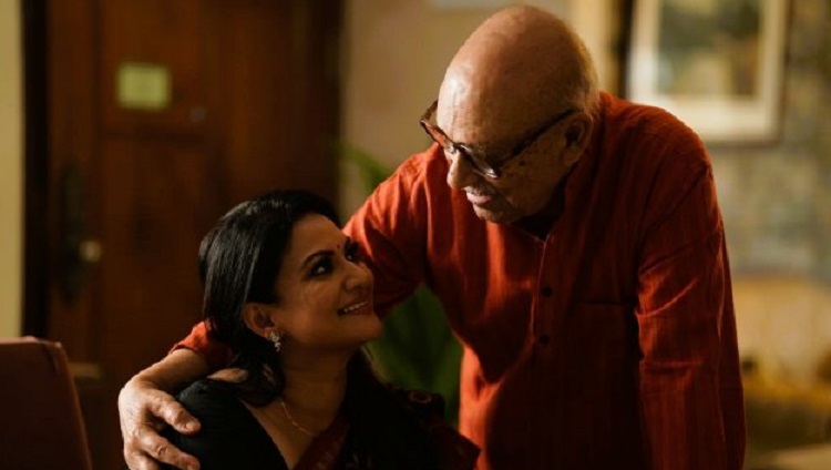 বাবা দিবসের গানে আবুল হায়াত ও রিচি সোলায়মান