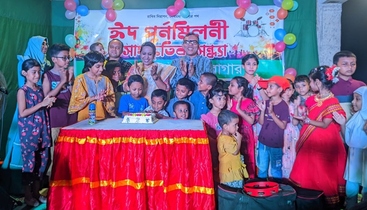 কুমিল্লা কেন্দ্রীয় কারাগারে ঈদ পুনর্মিলনী ও সাংস্কৃতিক উৎসব অনুষ্ঠিত