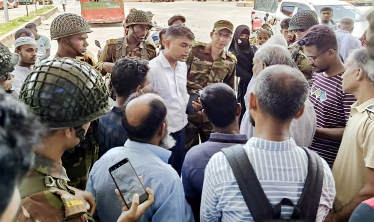 টুঙ্গিপাড়ায় ৫ পরিবহনকে জরিমানা
