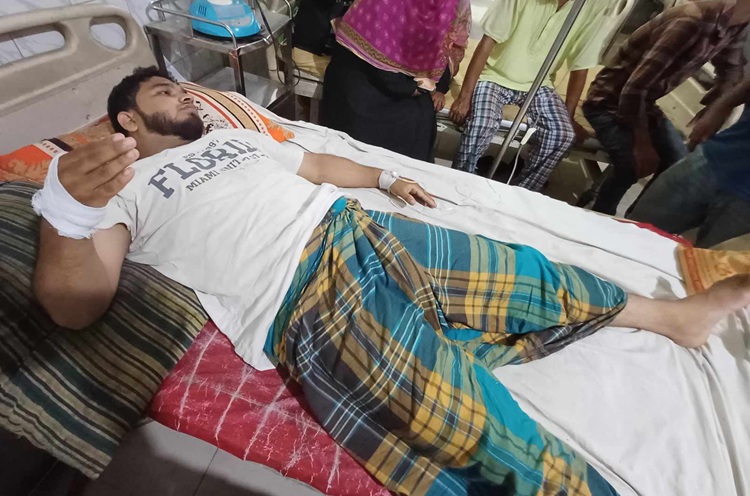 বকশীগঞ্জে মেরিন ইঞ্জিনিয়ারকে পেটানোর অভিযোগ!
