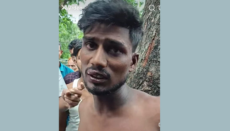 চকরিয়া-লামা সড়কে এম্বুলেন্সে ডাকাতি, আটক  ১