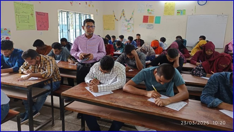 ২৪০০ আসনের বিপরীতে আবেদন ৬০ হাজার