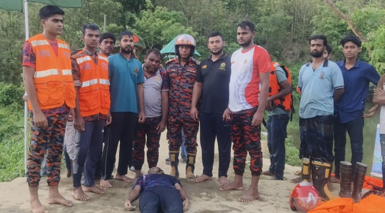 সীতাকুণ্ডে ঝর্ণায় নিখোঁজ পর্যটকের লাশ উদ্ধার