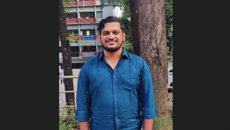 রূপসী ঝর্ণায় ঘুরতে গিয়ে লাশ হয়ে ফিরলেন যুবক