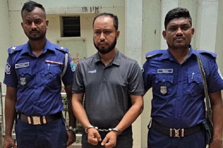 ডাকাতির প্রস্তুতিকালে অস্ত্রসহ ভুয়া এএসপি গ্রেপ্তার