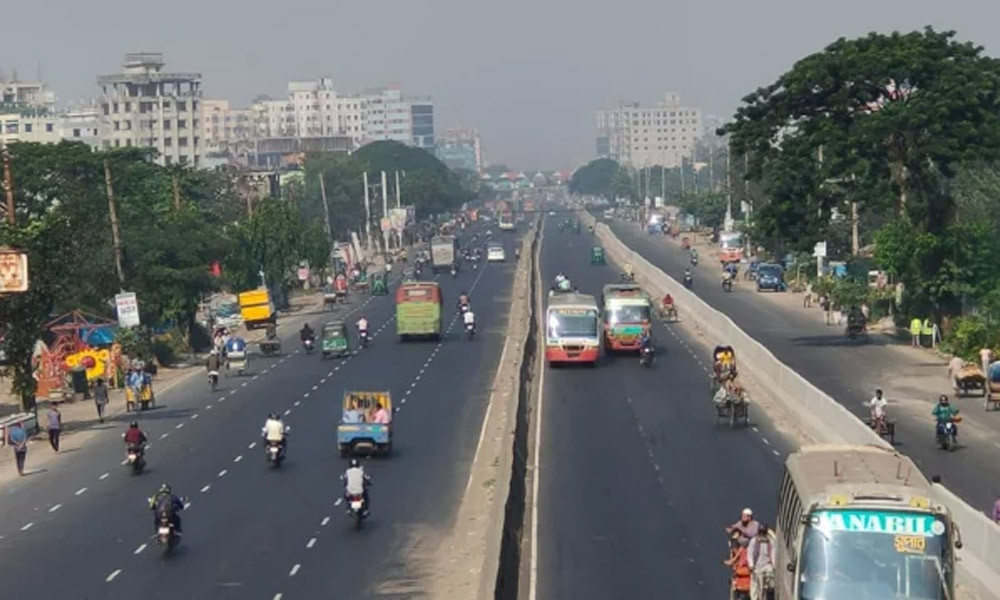 ঢাকার বাতাসে দূষণ আজ মাত্রা মাঝারি অবস্থায়