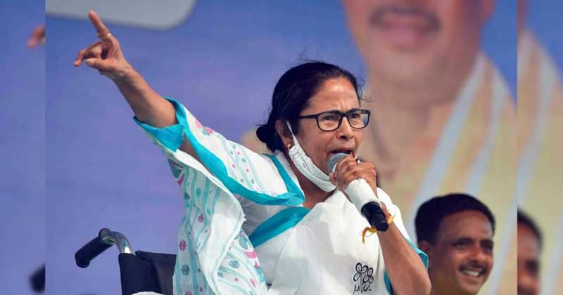 বাংলায় কথা বললেই বাংলাদেশে পাঠিয়ে দেওয়া হচ্ছে, লজ্জা: মমতা