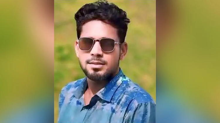 সড়কের পাশে নিষিদ্ধ সংগঠন ছাত্রলীগ নেতার লাশ