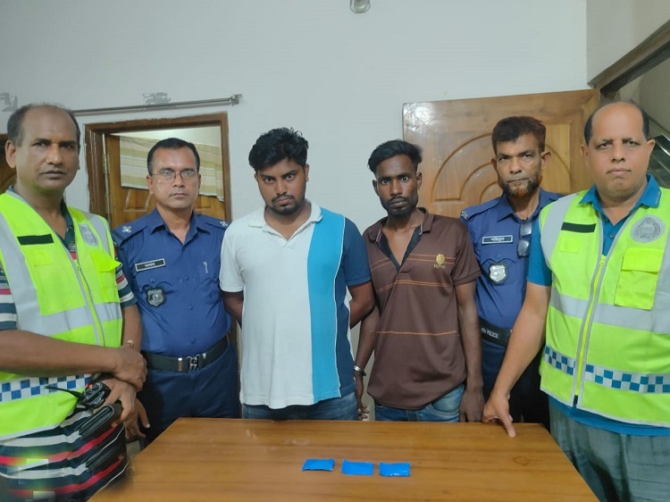 চৌহালীতে ইয়াবাসহ দুই মাদক ব্যবসায়ী গ্রেপ্তার 