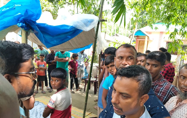 বকশীগঞ্জে বিষাক্ত সাপের ছোবলে শিশুর মৃত্যু