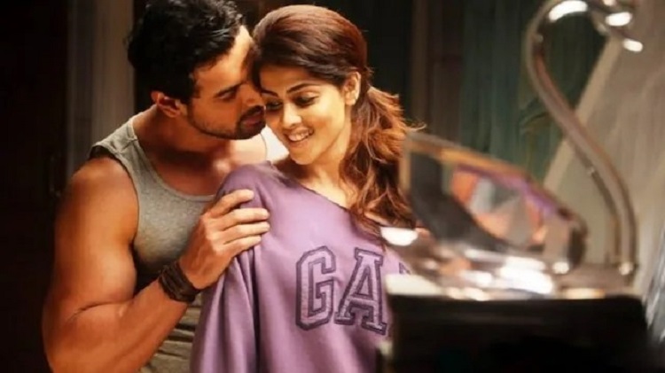 জনের সঙ্গে বিয়ের গুঞ্জনে মুখ খুললেন জেনেলিয়া  