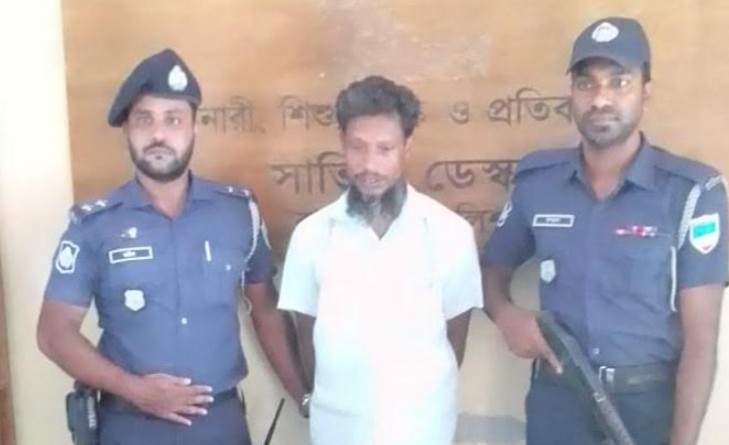 রূপসায় ফেনসিডিলসহ বিক্রেতা গ্রেফতার