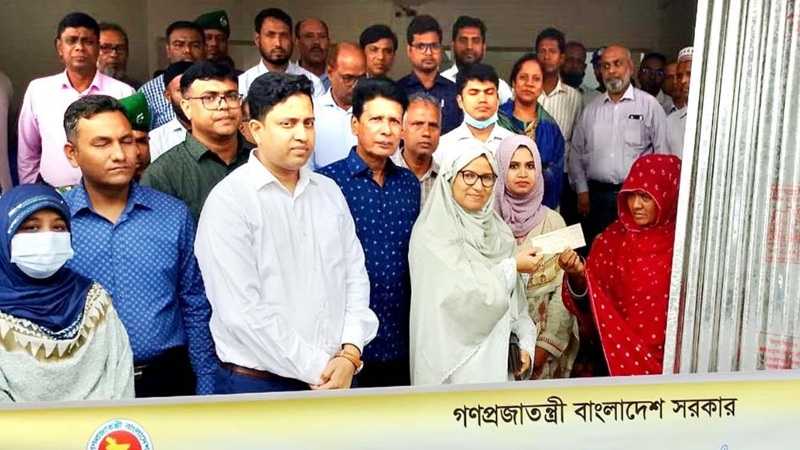 দুপচাঁচিয়ায় বগুড়া জেলা প্রশাসক এর বিভিন্ন অফিস পরিদর্শন