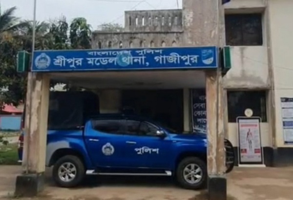 গভীর রাতে সড়কে ডাকাতির ঘটনায় দুজনের মৃত্যু! আটক ৪