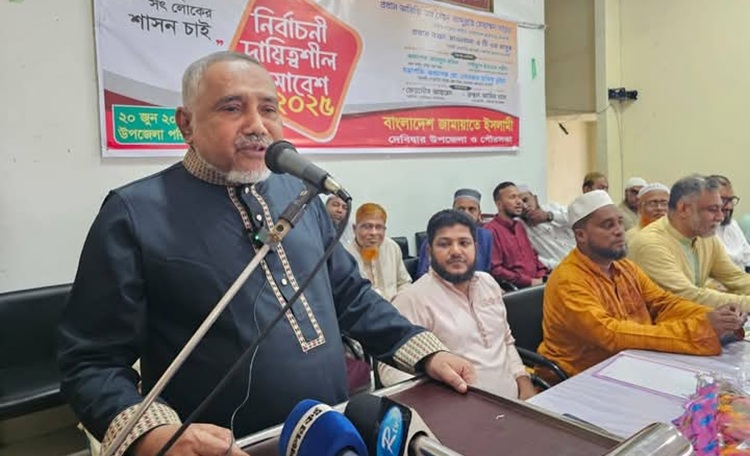‘আমি নিরপেক্ষ, আপনারাও আমার পছন্দের মানুষ―জামায়াত আমিরকে প্রধান উপদেষ্টা’