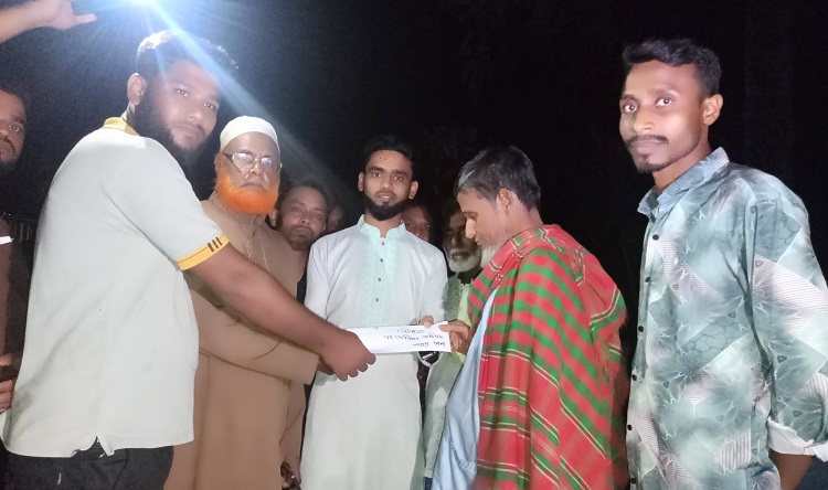 শ্রীপুরে আগুনে ক্ষতিগ্রস্থ পরিবারকে গণঅধিকার পরিষদের সহায়তা