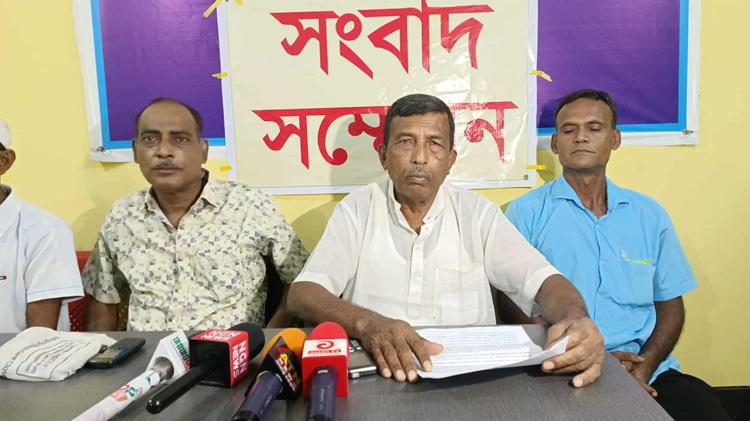 নওগাঁয় মন্দিরের সভাপতিকে মারপিটের অভিযোগ অস্বীকার ব্যবসায়ীর