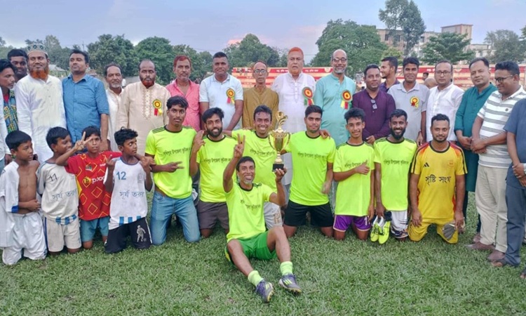 সখীপুরে ফাইনাল ফুটবল খেলা 